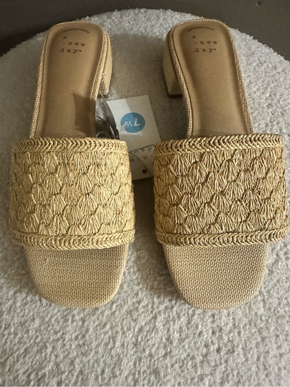 A NEW DAY LADIES SANDALS